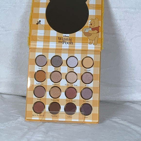 Disney Winnie the Pooh Eyeshadow Palette - Warm Neutrals - Picture 5 of 5